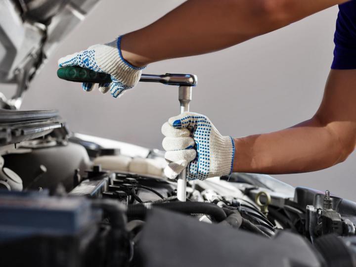 Une réparation de véhicule réalisée par des professionnels.